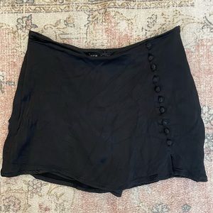 Zara buttoned satin effect skort